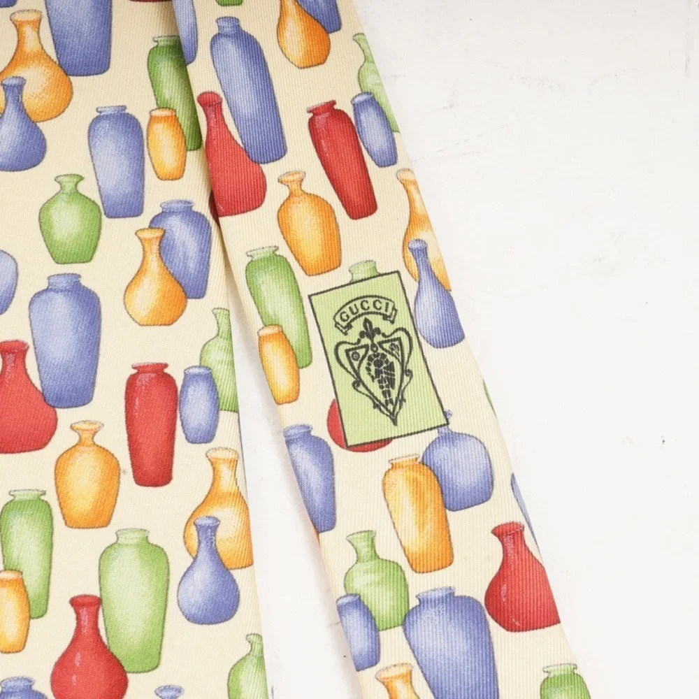GUCCI mens silk tie